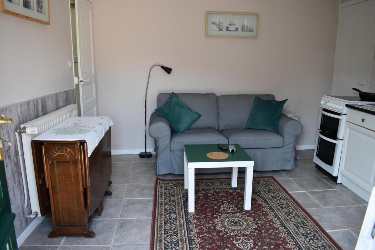 Gites In Le Neufbourg -Mortain Exterior foto